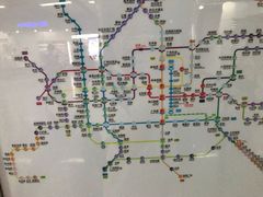 -公园前(地铁站)