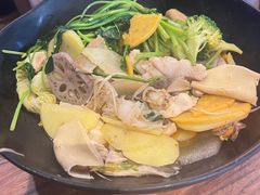 -万记麻辣烫国展总店