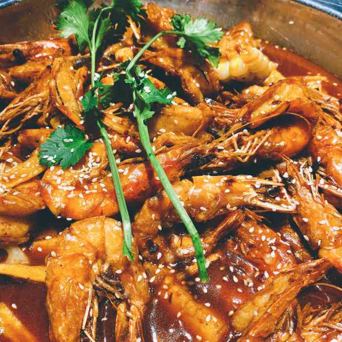 邵汇大虾(吉林大路店)-"邵汇大虾在长春呈现爆发式增长,店面很多,.