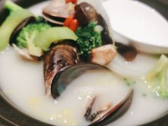 -港丽餐厅(来福士店)