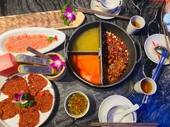 百分百纯虾滑-热火朝天鲜切牛肉火锅(南强街巷店)