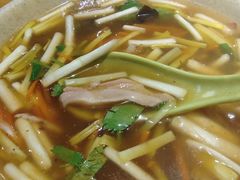 酸辣猪肚汤-虎豹肉合(香港街店)