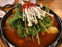 -喇喇排骨火锅·传统韩式脊骨汤(望京西园总店)