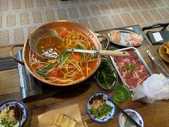 -王奋斗贵州酸汤牛肉火锅