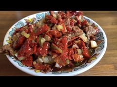 -歹歹的加个面过油肉拌面