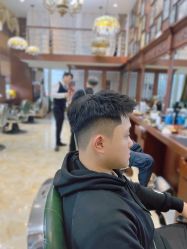 -尼特斯男士发型馆