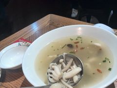 老母鸡炖菌菇-阿罗新疆菜(人民广场店)