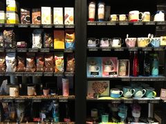 零售区-星巴克臻选(南京金茂览秀城店)