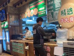 -云阿蛮云南生烫牛肉米线(奉贤路店)