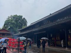 -峨眉山报国寺