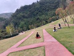 -梅岭月亮湾山体公园