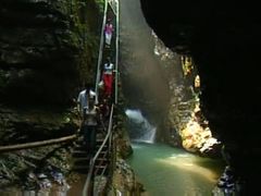 -华蓥山天意谷景区