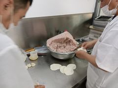 -黄阿姨锅贴大王(万航渡路店)