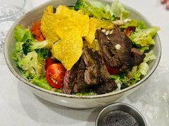 烤牛菲力凤梨蘑菇沙拉-FIKA WAKA(西岸凤巢店)