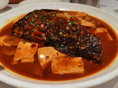 乾隆鱼头烧豆腐-乾隆美食·本帮菜(黄河路店)