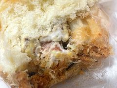咸香肉松卷-西村叔叔的店·面包·甜品·蛋糕(清河万象汇店)
