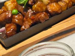 雪菇牛肉粒-中8楼风尚云南菜(颐堤港店)