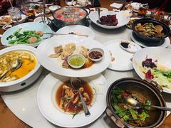 -泓历皇朝酒店(东亭店)