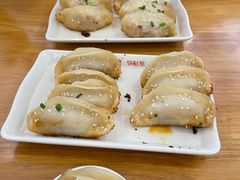 鲜肉锅贴-小姜锅贴(凤凰街店)