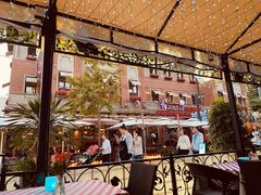 -塞纳河法国餐厅(意式风情街店)
