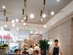-港丽餐厅(来福士店)