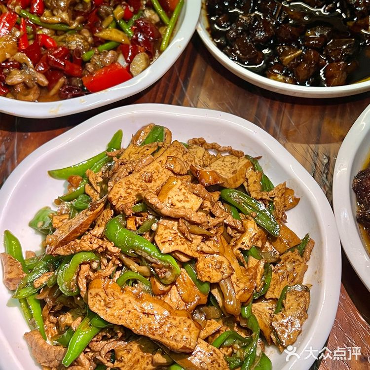 南昌！藏在居民楼烧菜馆！本地人带路才吃上！