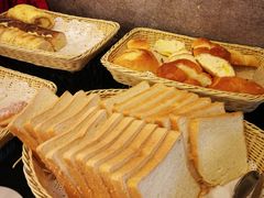 -昆明朗威酒店(昆明站火车站双桥夜市风情街店)