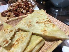 -东来菜馆•手抓海鲜家常菜•海鲜锅贴(鸽子窝店)