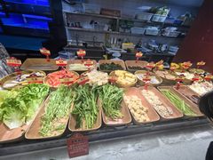 -四囍码头海鲜烧烤自助火锅(外滩南京东路悦荟广场店)