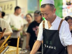 -哈海英麻辣烫(中华西路步行街店)