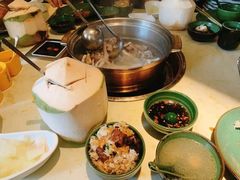 竹笙椰子鸡-润园四季椰子鸡火锅(海上世界店)