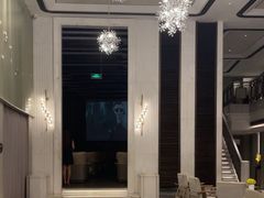 -浅深(世茂滨江精品店)