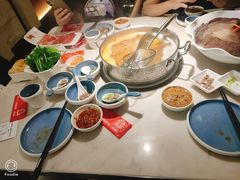 -左庭右院鲜牛肉火锅(浦江欢乐颂店)