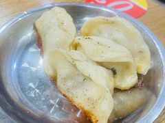 -黄阿姨锅贴大王(万航渡路店)