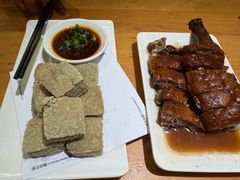 -诚铭记·虾仁汤包·成都小吃(融创店)