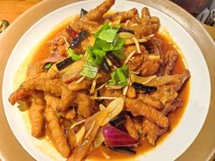 -花菇朵·云山雀 ll 野生菌锅·野果酸汤·精品滇菜(万柳店)