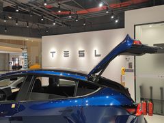 -TESLA 特斯拉(北京颐堤港体验店)