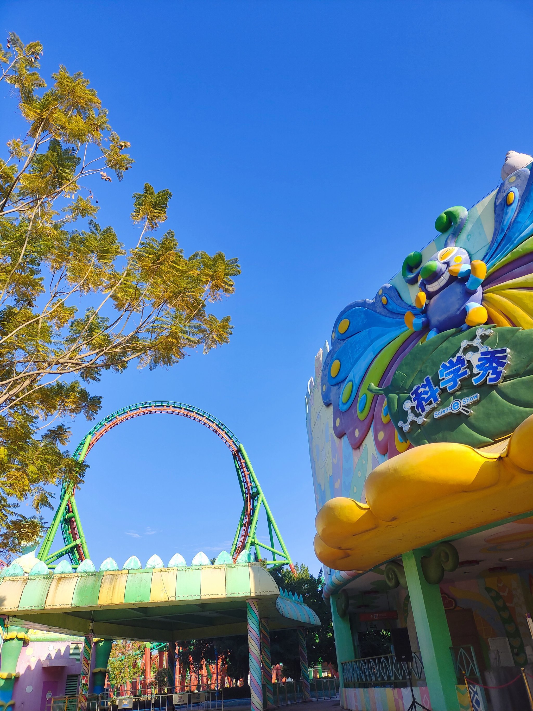 融创乐园享受刺激春节!童话般快乐大人小孩都爱