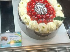 醇醇樱桃黑森林蛋糕-85度C(上海兰溪二店)