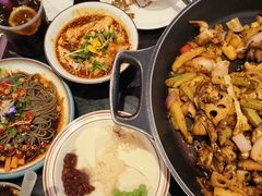 -椒行天下干锅牛蛙·(万宝店)