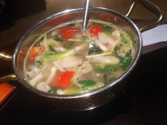 泰式酸辣牛杂汤-金厨泰国餐厅·全泰籍厨师料理(拱北店)