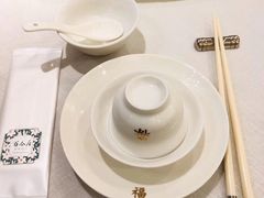 -香港百合居(LCM置汇旭辉广场店)