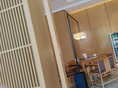 -鱼鲜饭香·招牌汽锅剁椒鱼头王