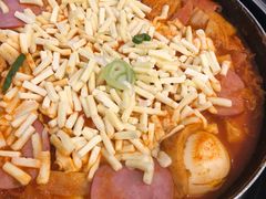 -三清洞摩西韩式年糕火锅(威高广场店)