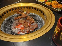 -山川小町·极番烧肉(新地假日广场店)