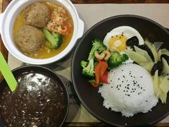 龙虾狮子头饭-海盗虾饭·剥好的小龙虾饭(SOHO尚都店)