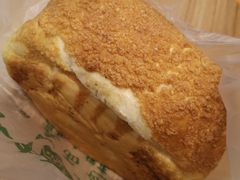 椰蓉面包-钟楼大面包