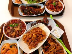 -同济大学本部学苑饮食广场