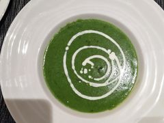 南瓜奶油浓汤-悦享绿山墙西餐厅