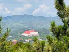-磬锤峰森林公园